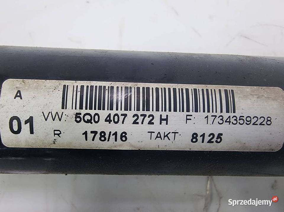 PÓŁOŚ PRAWA PRZÓD VOLKSWAGEN GOLF VII 5Q040272H Lipno