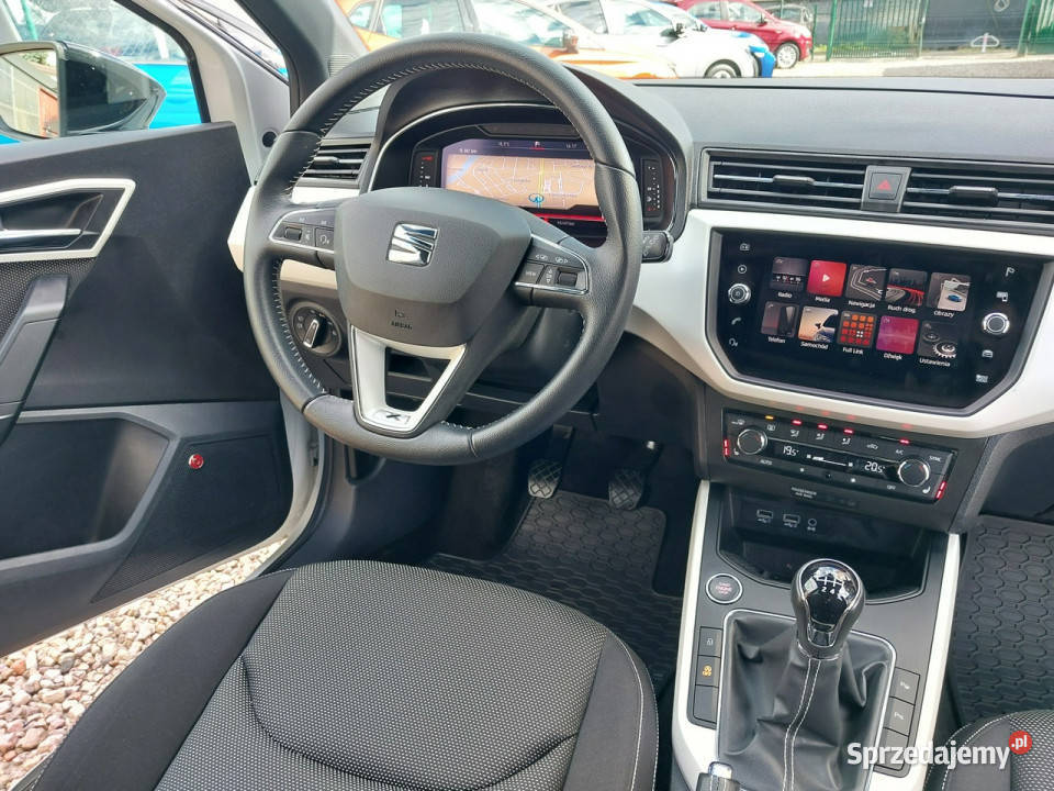 Seat Arona 1819 SALON pierwszy wł biała perła 115KM mazowieckie