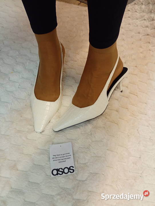 41 ASOS Białe teksturowane czółenka z odkrytą