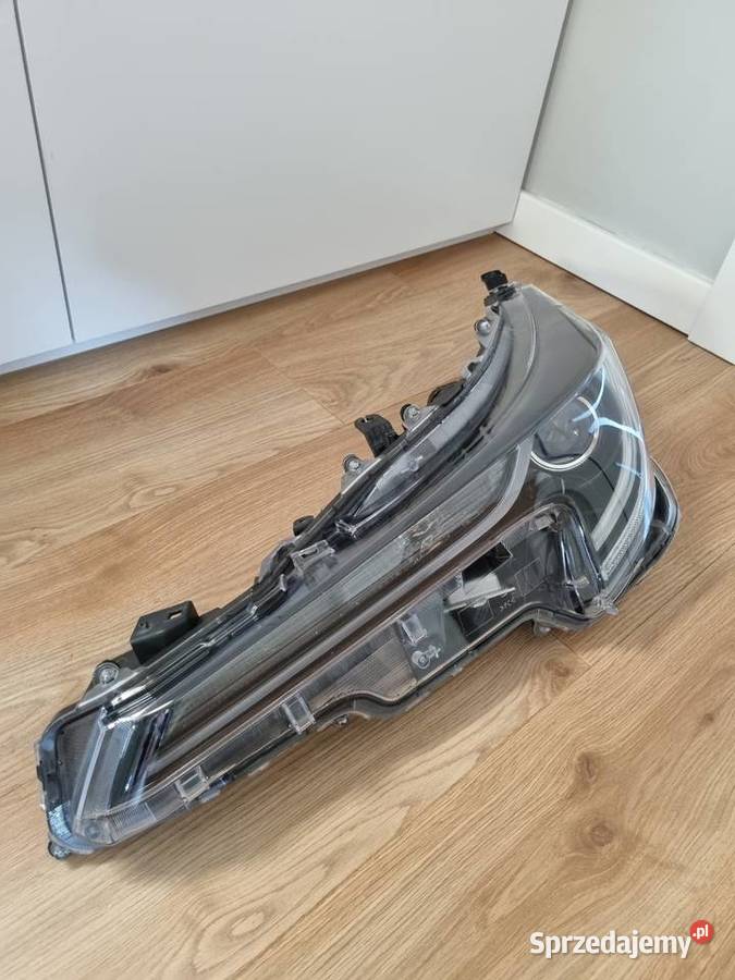 Lampa toyota corolla e21 osobowe Warszawa