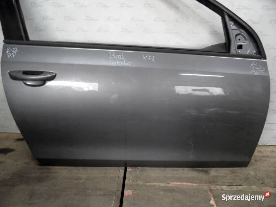 VW GOLF VI 10r drzwi prawy przód osobowe świętokrzyskie