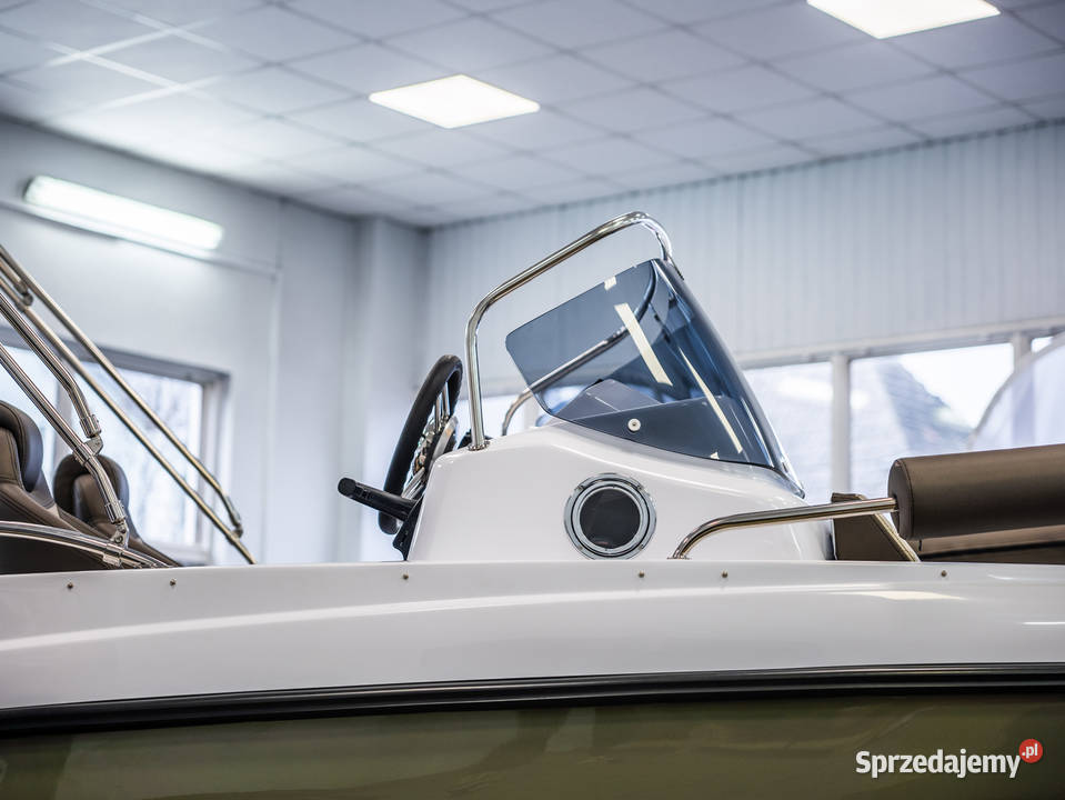ŁÓDZ MOTOROWA SUNDECK TRIDENT 530 KABINOWA NOWA Mikołajki