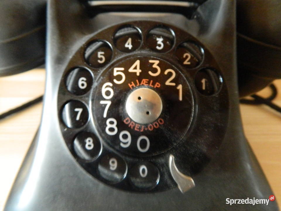 stary telefon na tarcze tarczowy Charzyno