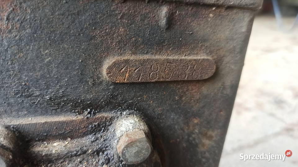 Syrena 105 Silnik 104 skrzynia różne części Rzeszów sprzedam