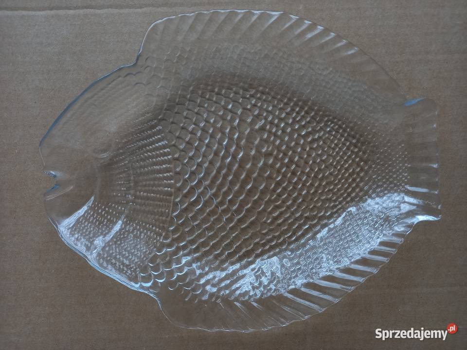 Szklany talerz patera w kształcie ryby Tomaszów Lubelski