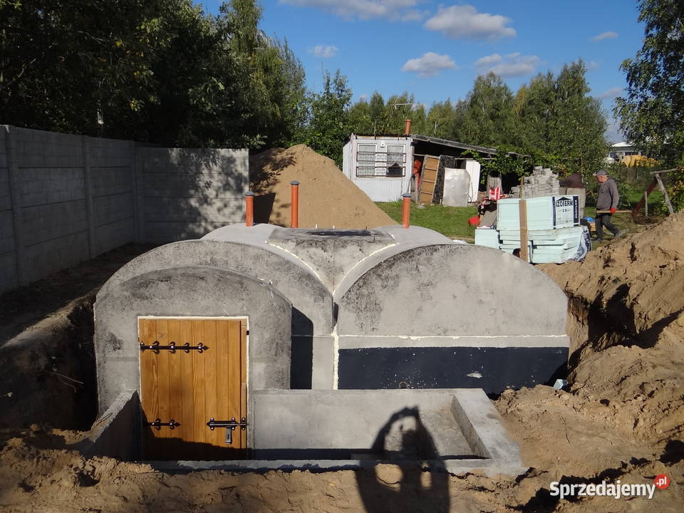 Piwnica ziemianka betonowa schody kołnierz Radom