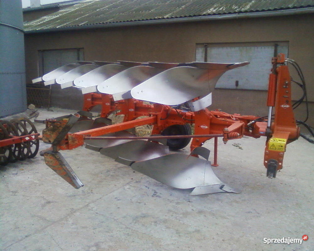 Pług obrotowy KUHN Multi Master 110 i wał Campbe Września