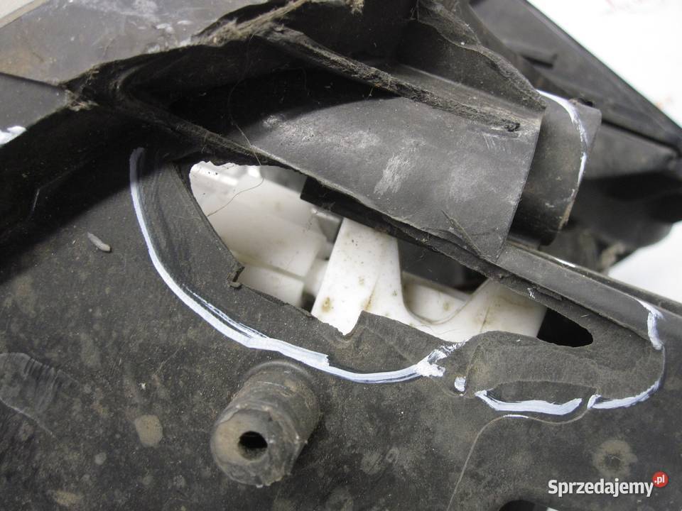 NISSAN QASHQAI I J10 07r lampa lewa przód ANGLIK osobowe Kielce