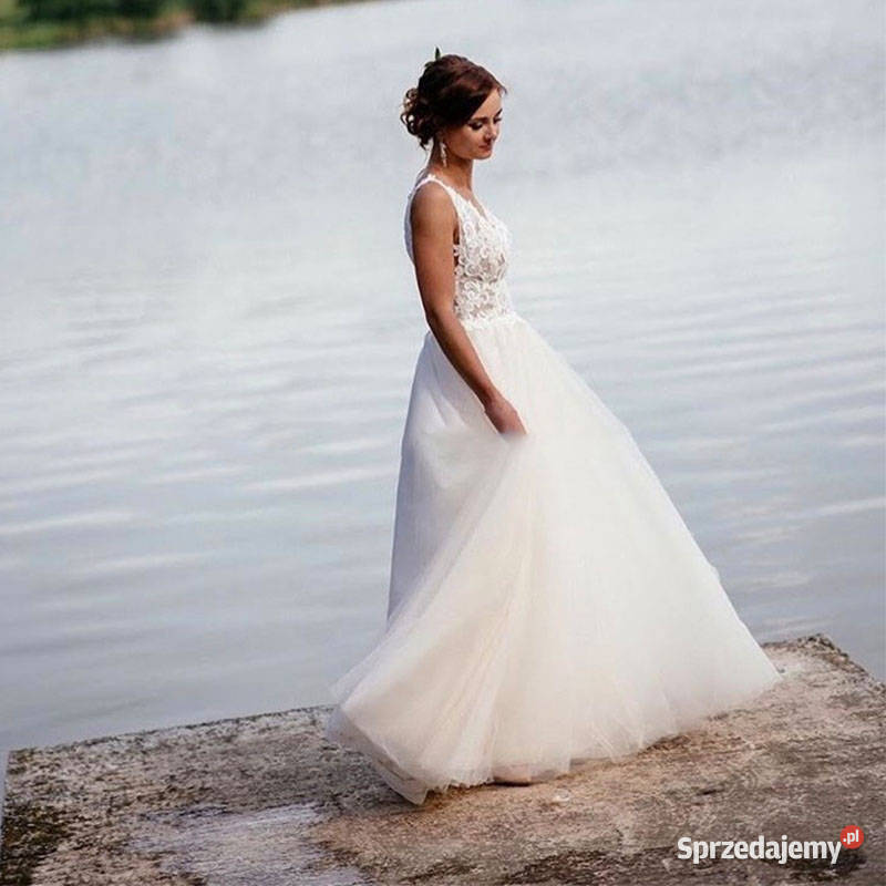Suknia ślubna koronka odpinany tren 38 M Odzież ślubna Jelenia Góra