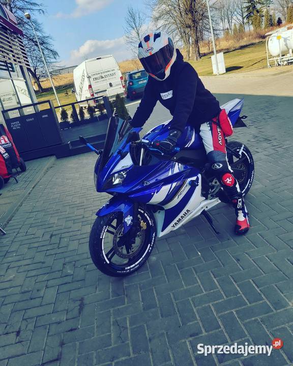 Yamaha yzf R125 nieuszkodzony Trześniów