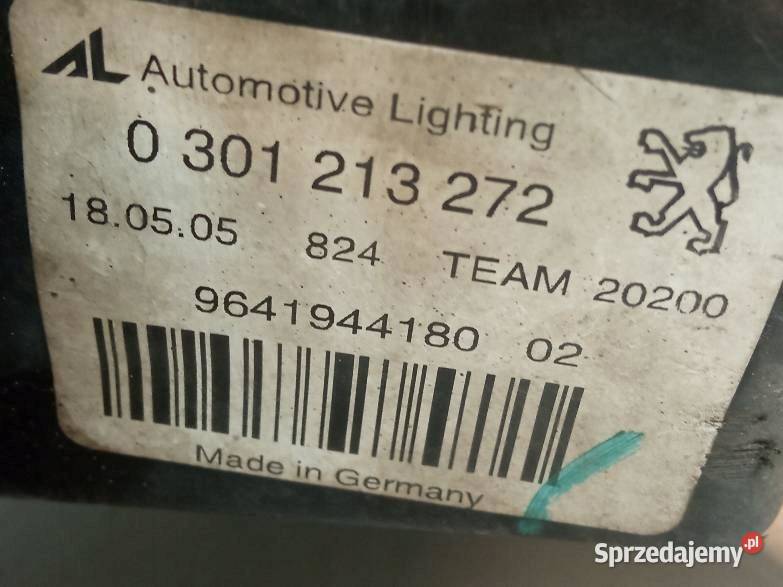 LAMPA PRZÓD PRAWA XENON EU 0301213272 Peugeot Lampy przednie