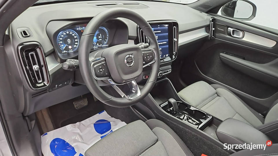 Volvo XC 40 Hybrid Plus Dark aut Z Polskiego Volvo