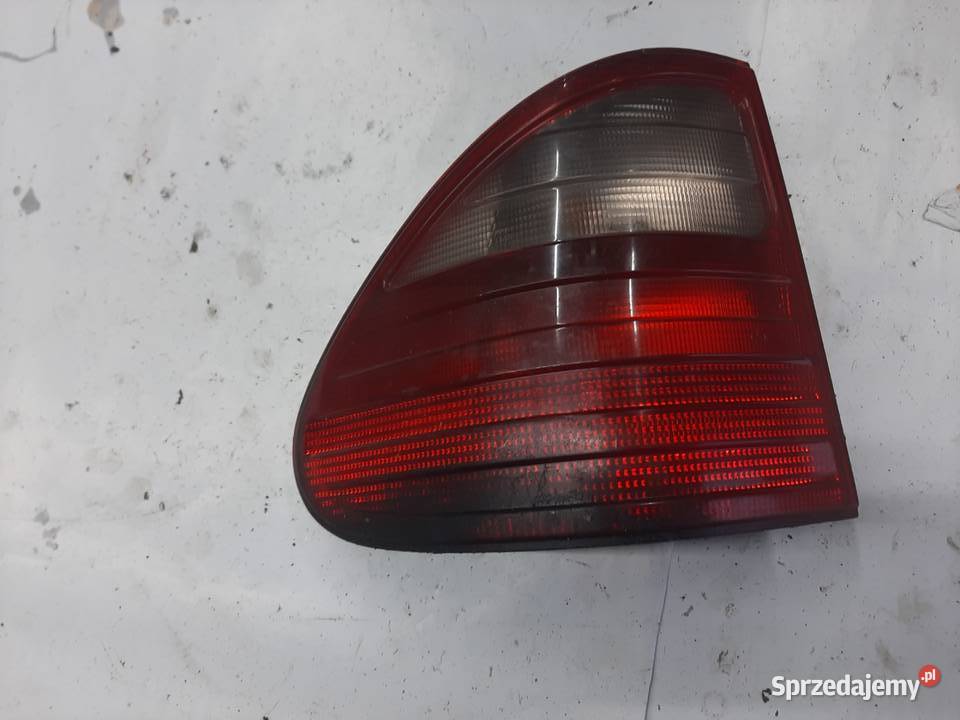 MercedesBenz E W210 Kombi Lampa lewa tylna