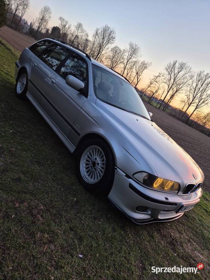 Bmw e39 30 d 2002 r 415000km Niewiarów