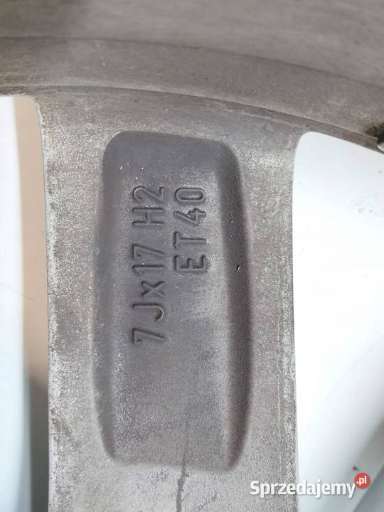 FELGA ALUMINIOWA R17 5X112 ET40 OC57MM 7JX17H2