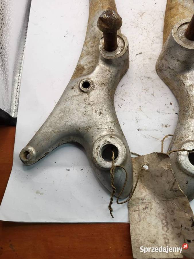 mocowanie błotnika tył szable ZUNDAPP 200