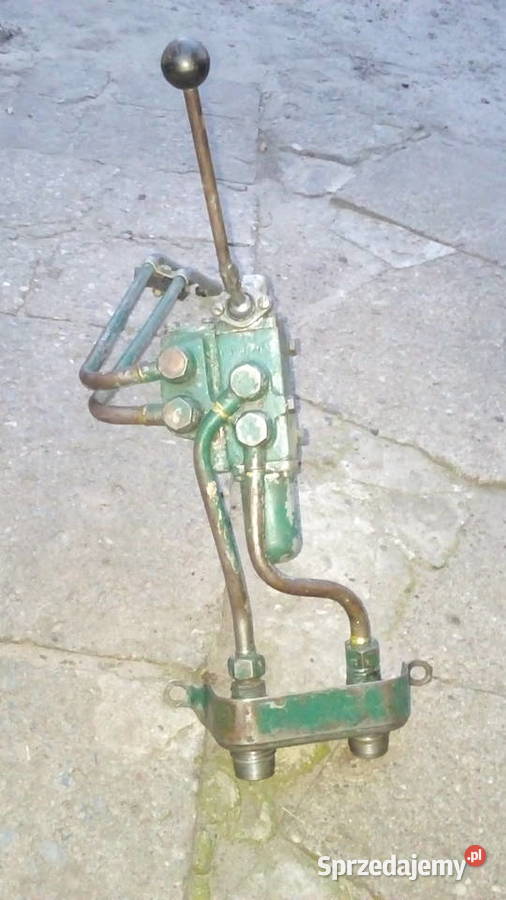 Rozdzielacz hydrauliczny na błotnik do Ursus Pozostałe Rolnictwo