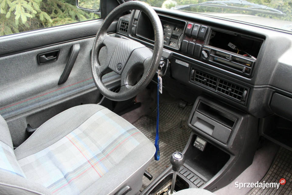 Volkswagen Golf 16 Benzyna 5 drzwi Oldtimer 1988 nieuszkodzony Lubań