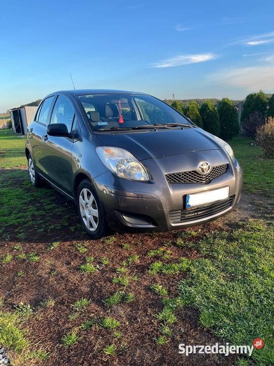 TOYOTA yaris 210 poj 10do poprawy