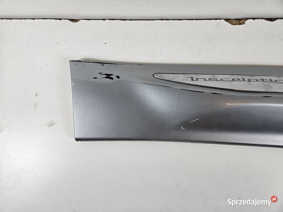 VOLVO XC60 II INSCRIPTION LISTWA DRZWI PRAWY TYŁ Międzychód sprzedam