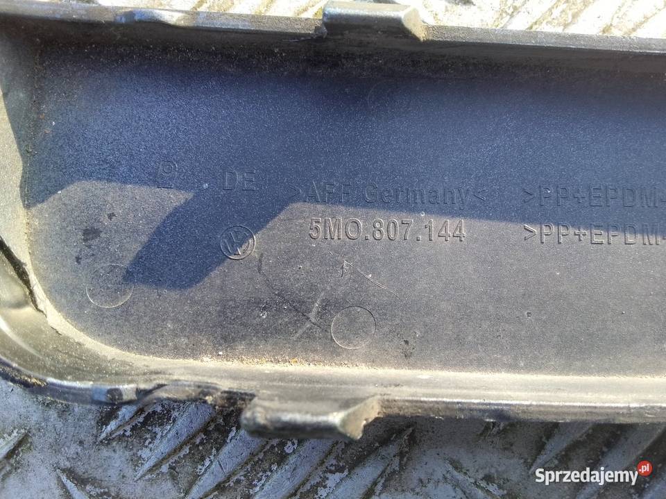 Zaślepki zderzaka przedniego VW Golf 5 Plus Warszawa