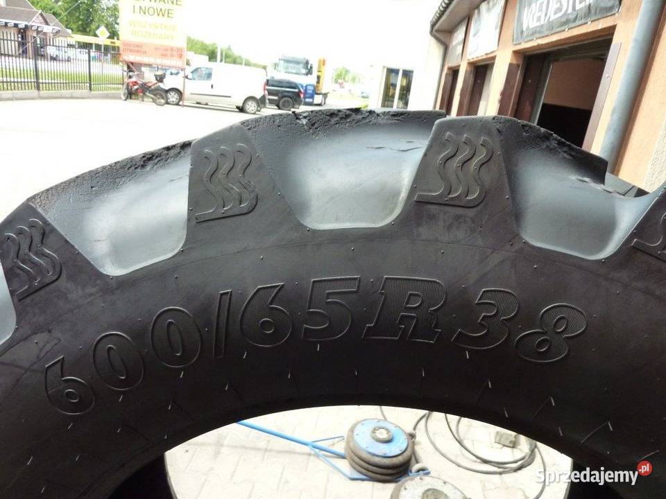 Opona używana rolnicza 60065R38 BKT AGRI 1400 Zaścianki