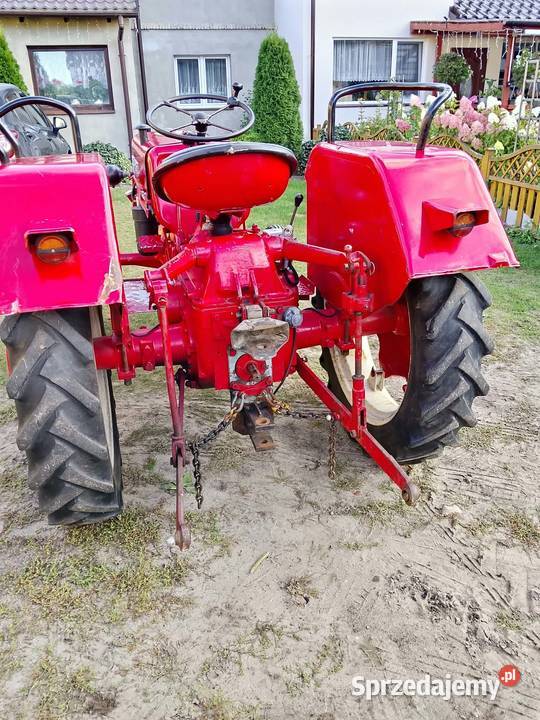 sprzedam zabytkowy ciągnik FARMALL D320 z