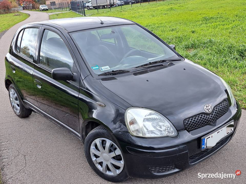 Sprzedam Toyota Yaris 10 benzyna 2000r Lift nieuszkodzony Żyrardów