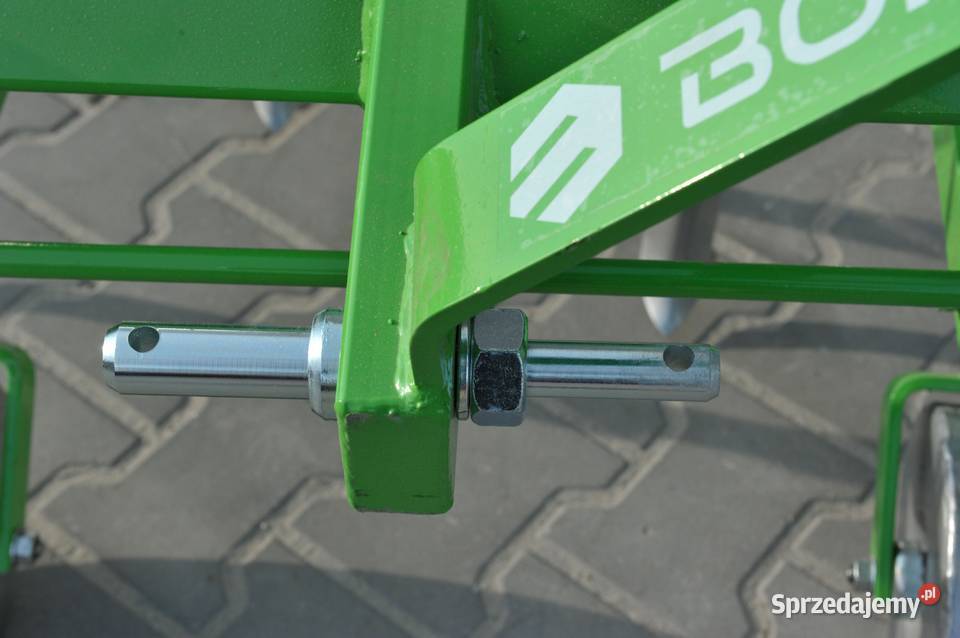 Pielnikoobsypnik 3sekcyjny dwurzędowy P475 Bomet Tajęcina