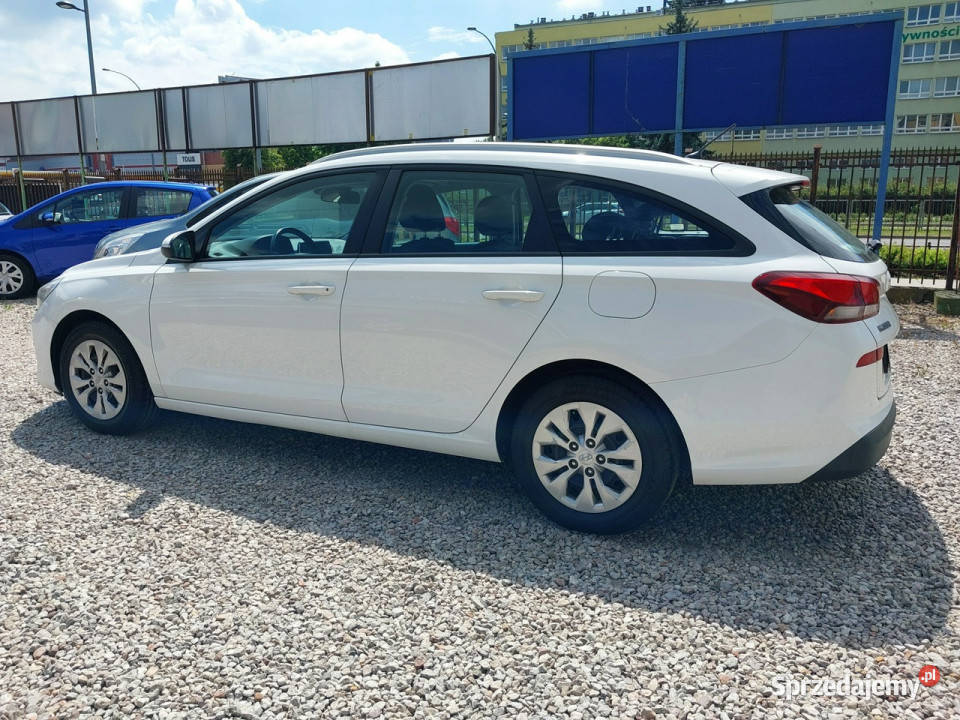 Hyundai i30 1819 kombi SALON serwis mocno kurtyny powietrzne Warszawa