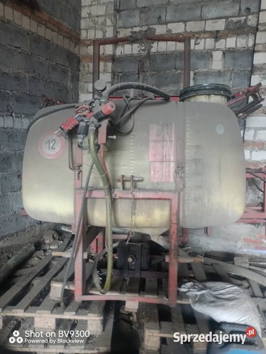 Opryskiwacz jar met 400 rau 800l l waska beczka Konin sprzedam