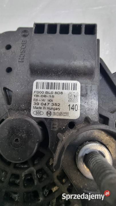 OPEL INSIGNIA B 20 CDTI ALTERNATOR 39047352
