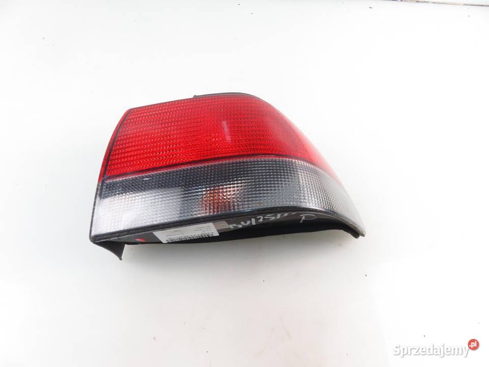 LAMPA PRAWA TYLNA SAAB 93 I LIFTBACK