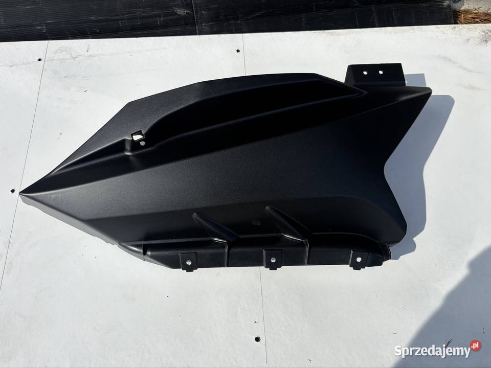OSŁONA PŁUG OWIEWKA YAMAHA YZF R125 Elementy nadwozia