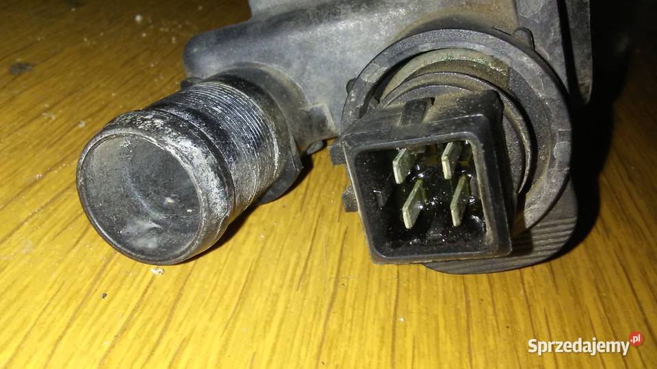 obudowa termostatu 15 dci Renault Clio termostaty Piotrków Trybunalski