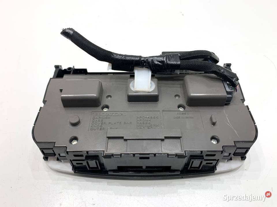 LAMPA SUFITOWA HONDA HRV Crossover WNĘTRZA