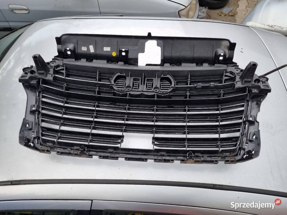 Audi A3 8V 8V5 Gril Atrapa Grill Znaczek Quattro Atrapy sprzedam