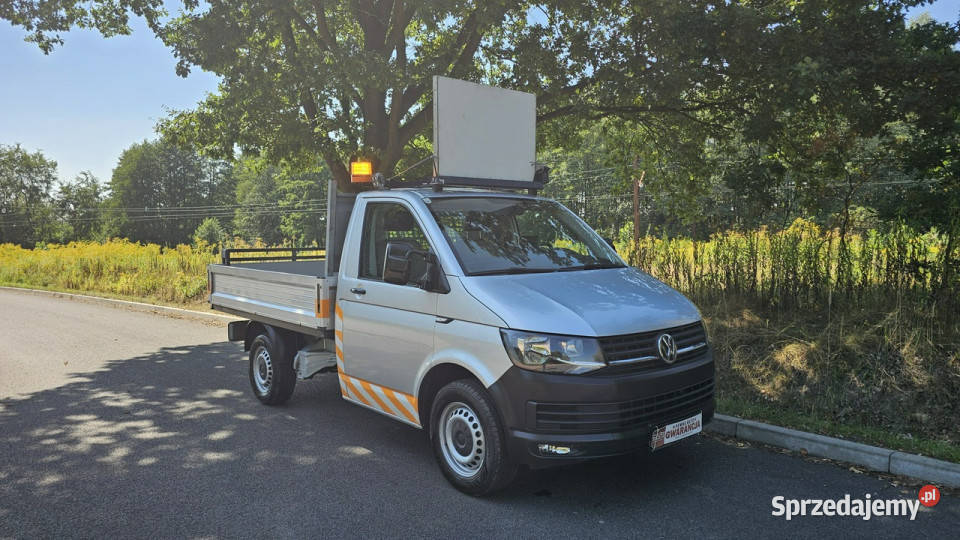 Volkswagen Transporter sygnalizacja świetlna Rok produkcji 2016 Chełm Śląski