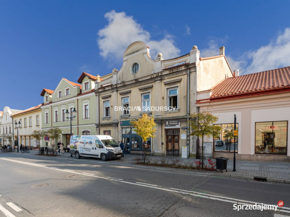 Kamienicę sprzedam 390m2 Bochnia Rynek 390m2