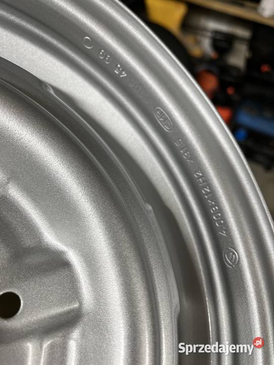 Felgi Fiat 126 el bezdętkowe renowacji Buk