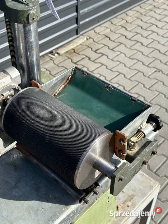 Nakładarka kleju 230 mm ze stołem rolkowym 1336 Łabuńki Pierwsze