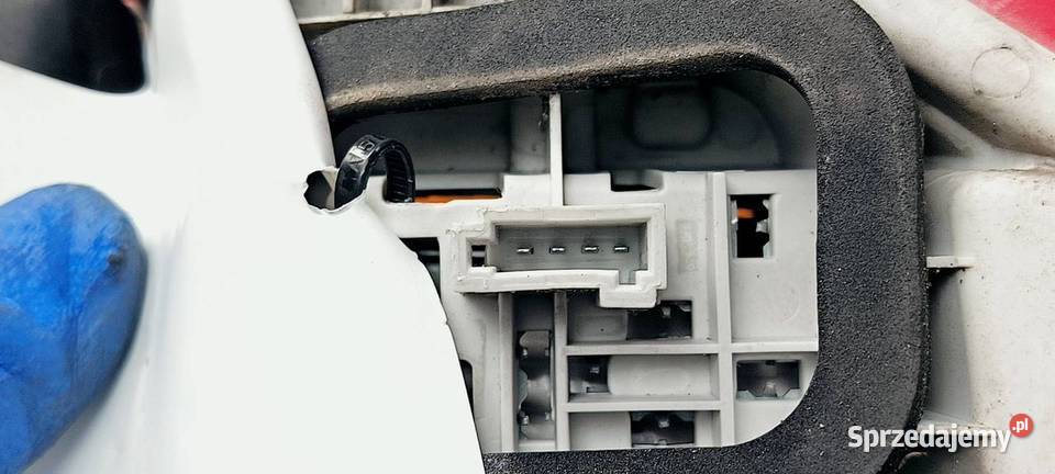 LAMPA PRAWA TYŁ OPEL MERIVA B II 21638009 Części samochodowe