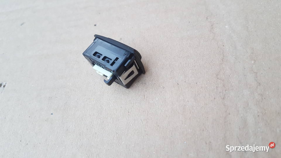 BMW 218d seria 2 F45 Active Tourer włącznik dolnośląskie