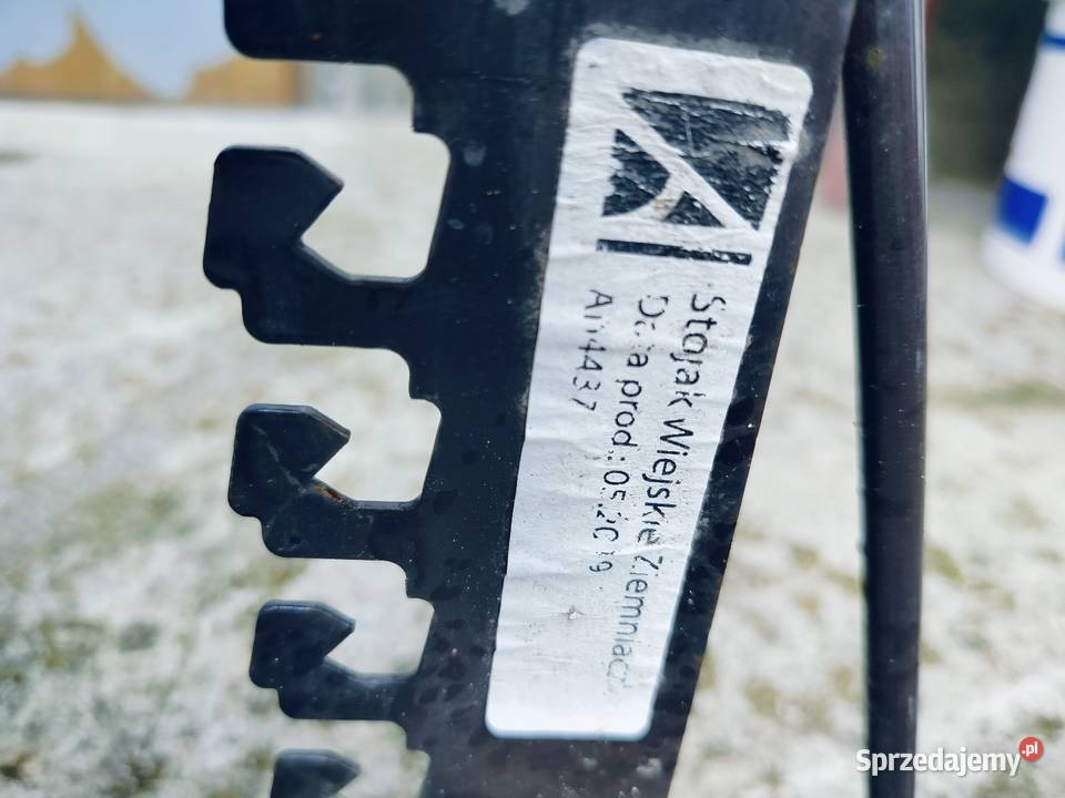 Stojak regał koszowy 2 sztuki 1 Biznes i Przemysł Dobroszów sprzedam