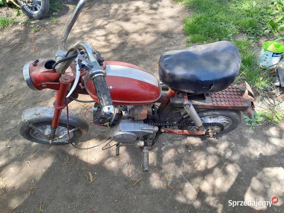 Motorynka M2 węgierska czerwona Motoryzacja