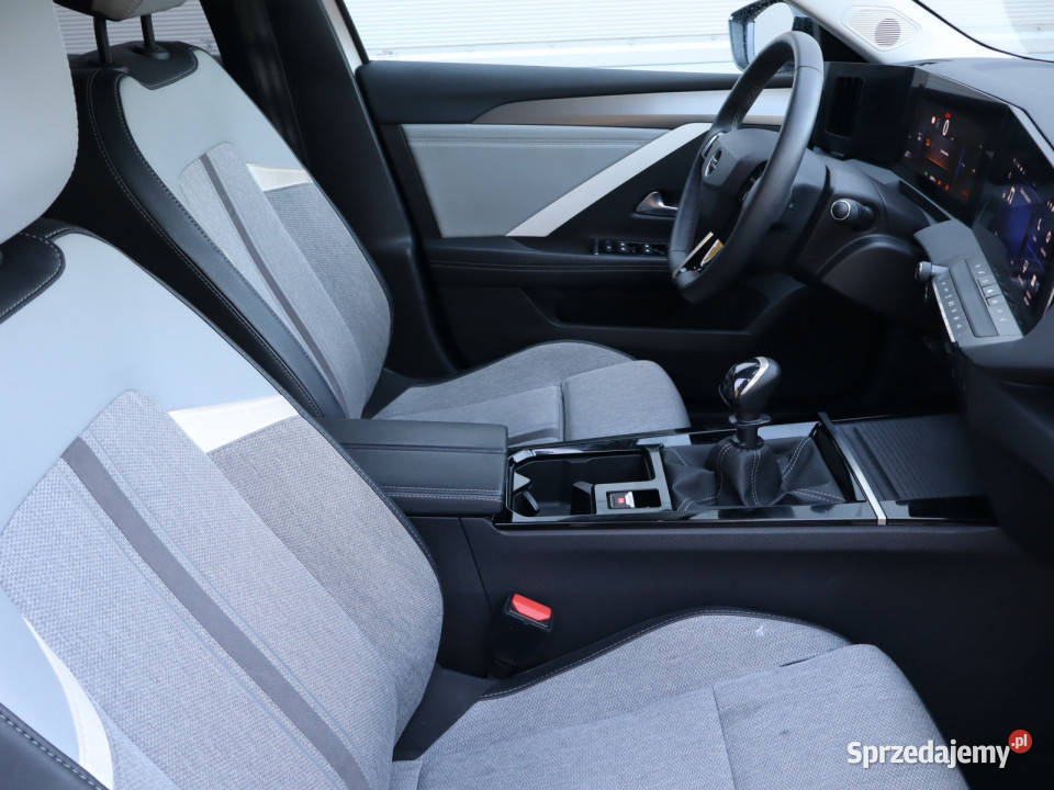 Opel Astra 12 Turbo pełny VAT mazowieckie