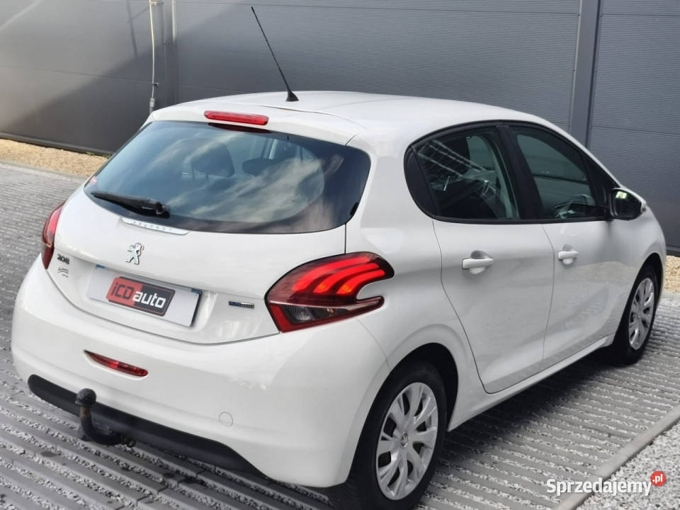 Peugeot 208 12 benzynka 82 oszczędny ładny KLIMA 208 Kęty sprzedam