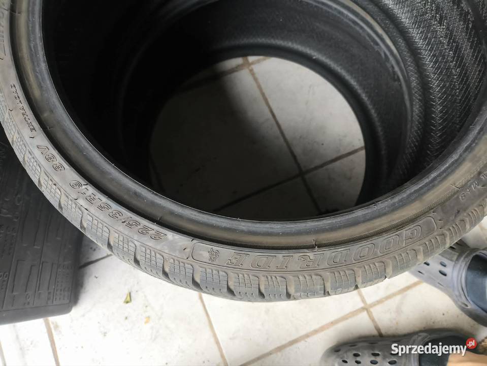 Opony Goodride SW608 22535 R19 Świerklaniec sprzedam