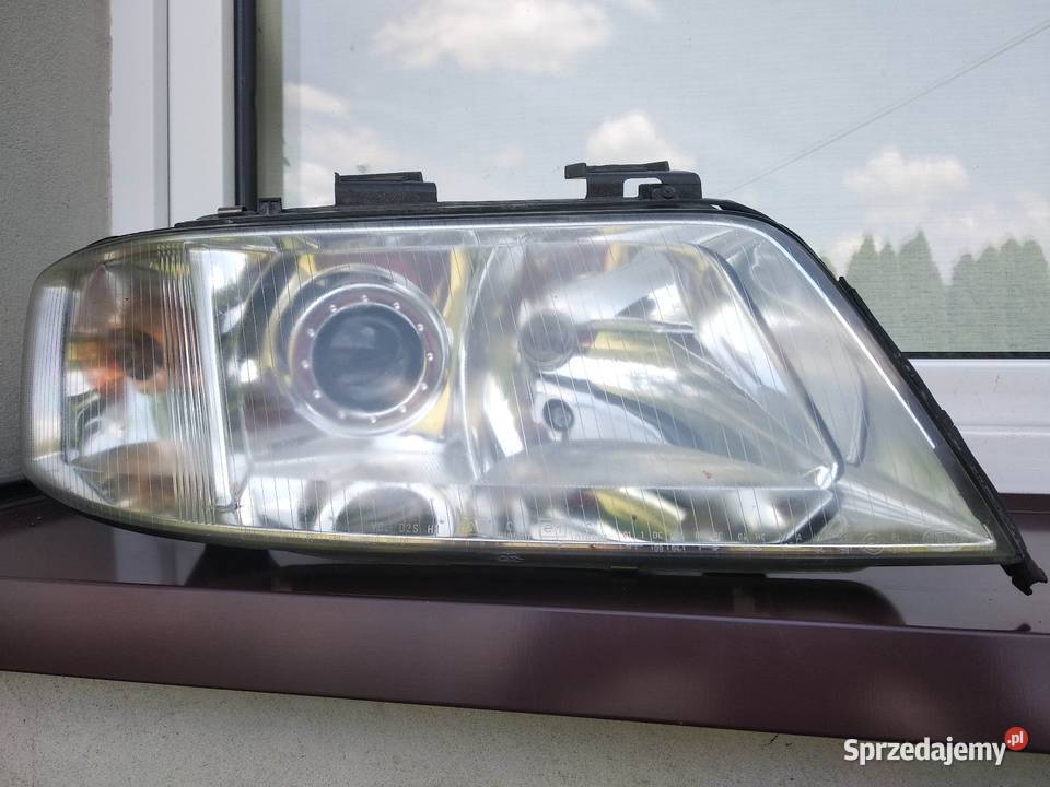 Audi A6 C5 lampy przednie reflektory prawy lewy Lampy przednie Sieradz