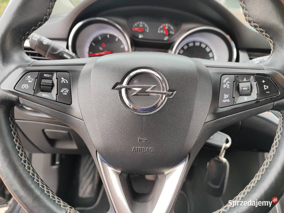Opel Astra K 2015 r 14 turbo benzyna stan świętokrzyskie Królewiec sprzedam